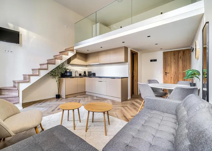 Astoria Premium Suites - R26