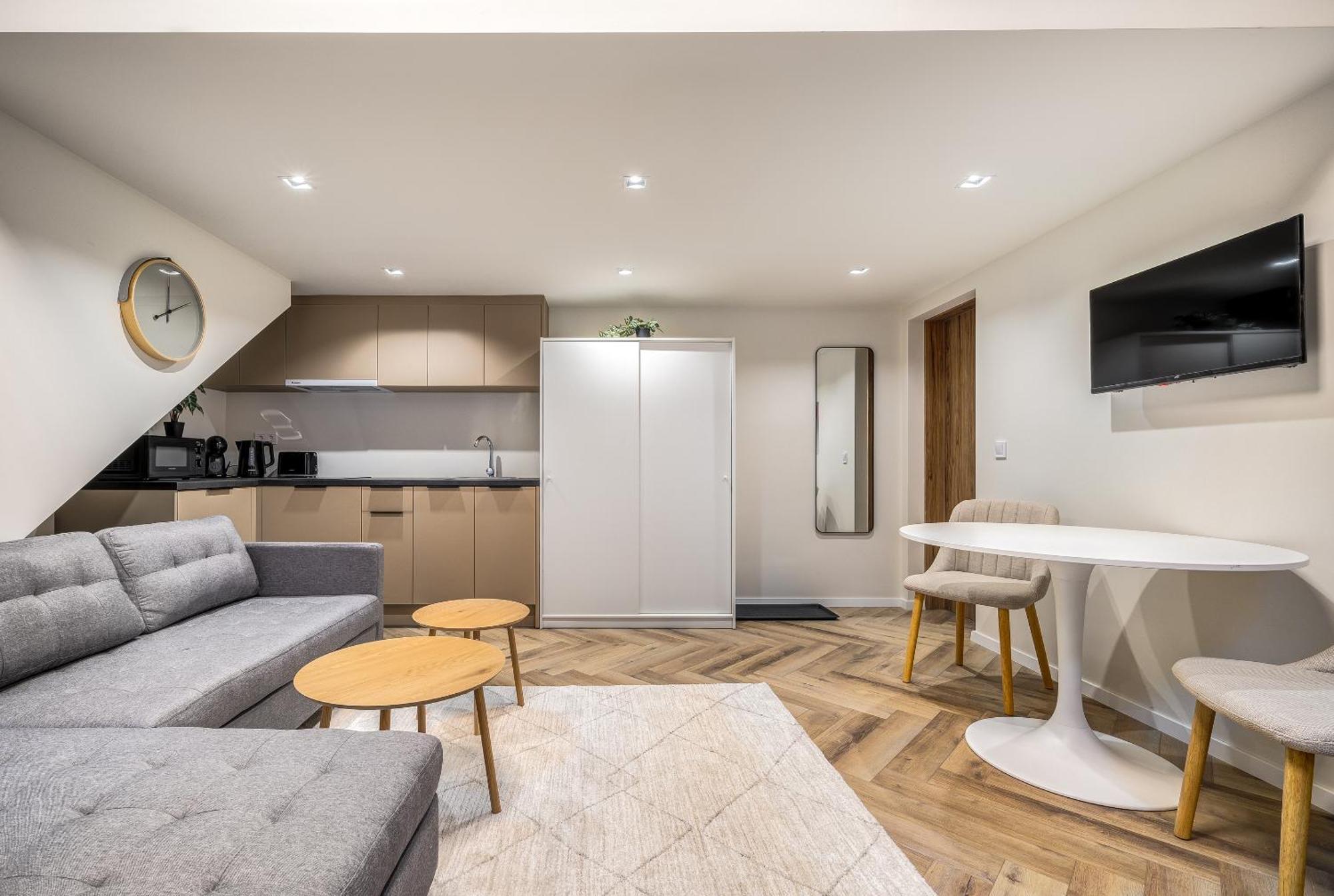 Astoria Premium - R26 Apartament