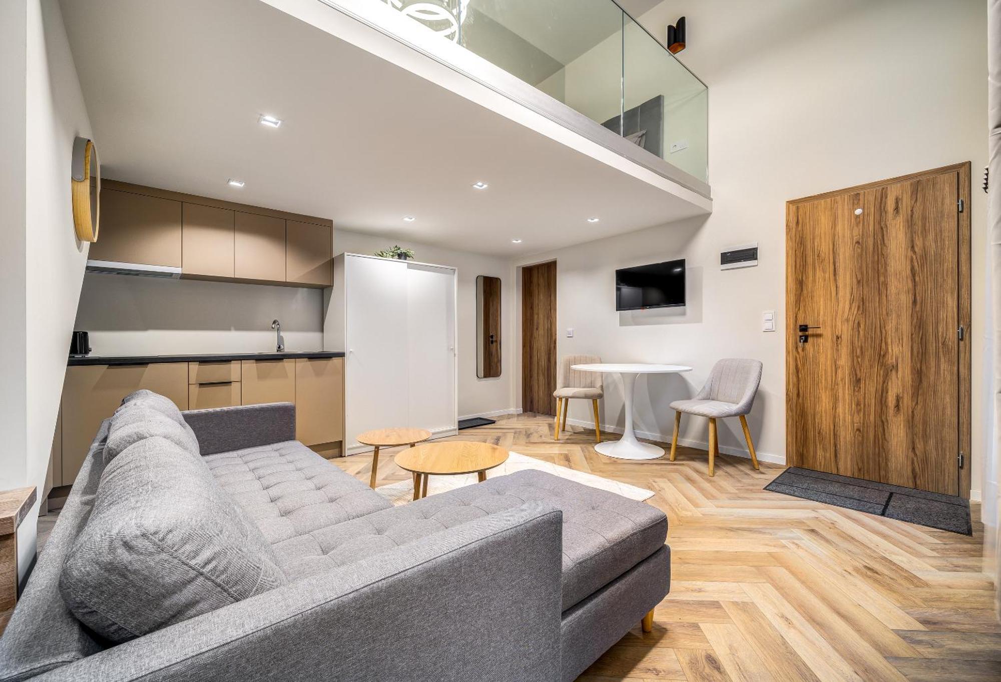 Astoria Premium - R26 Apartament *