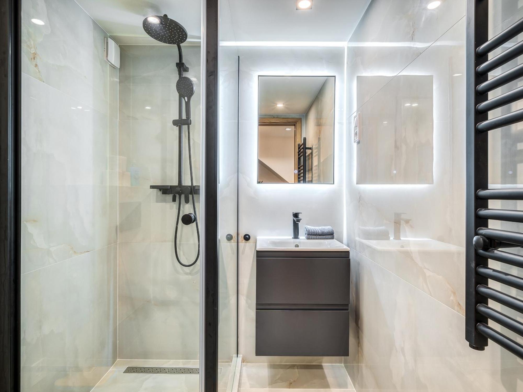 Astoria Premium - R26 Apartament